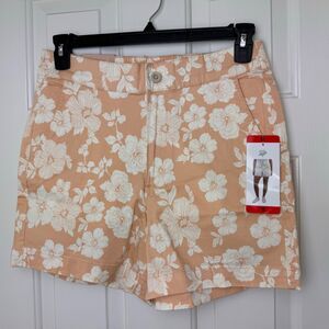 Jachs Girlfriend Women Sz M Shorts Zipper Tan Printed cream flowers Chino